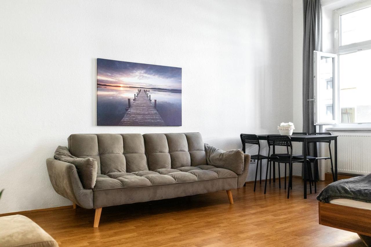 Beautiful 2Br Aptartment 12 Minutes To Downtown Vienna Exterior photo